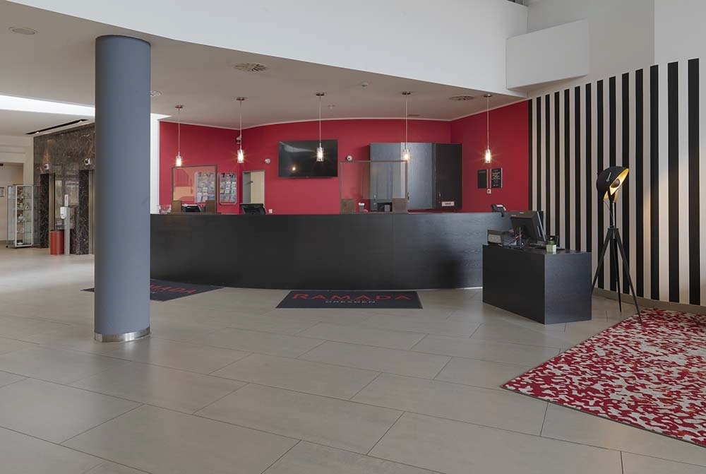Lobby des Ramada by Wyndham Dresden